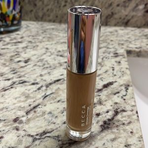 Becca foundation shade Olive